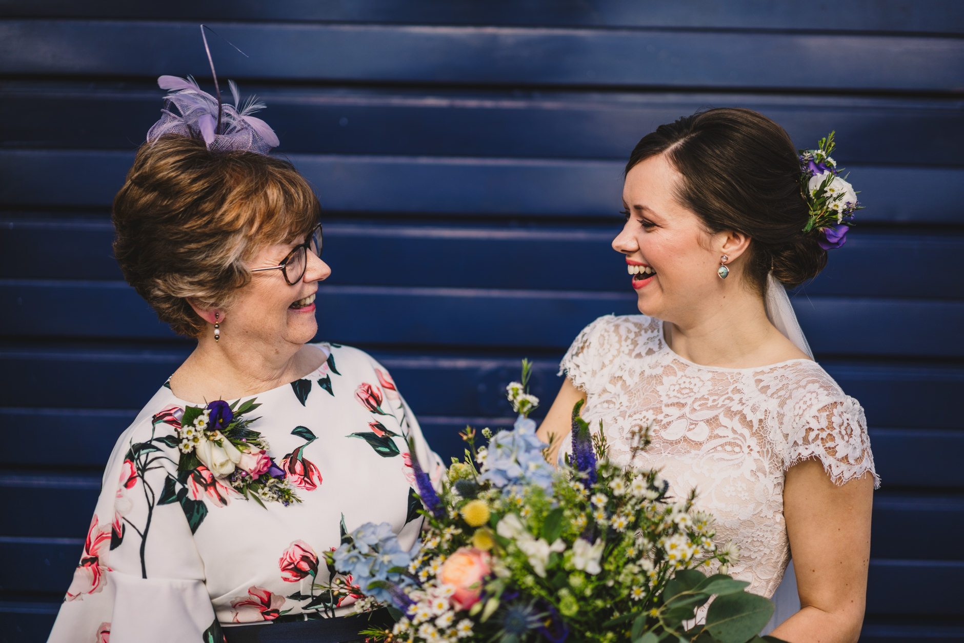 bride and her mother at home before knipe hall wedding